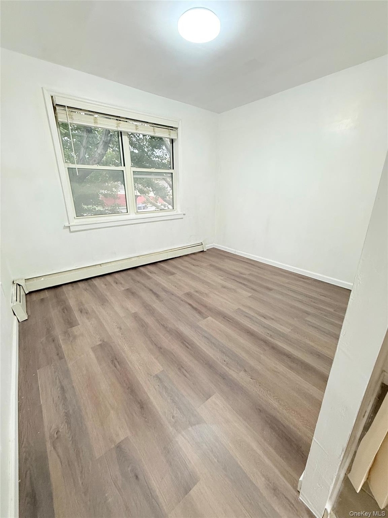 13514 Horace Harding Expressway - Photo 3