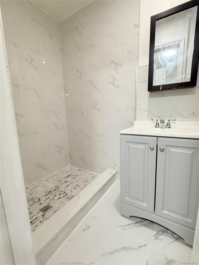 13514 Horace Harding Expressway - Photo 2