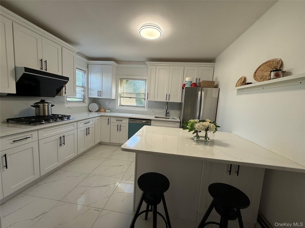 69-34 184th Street - Photo 3
