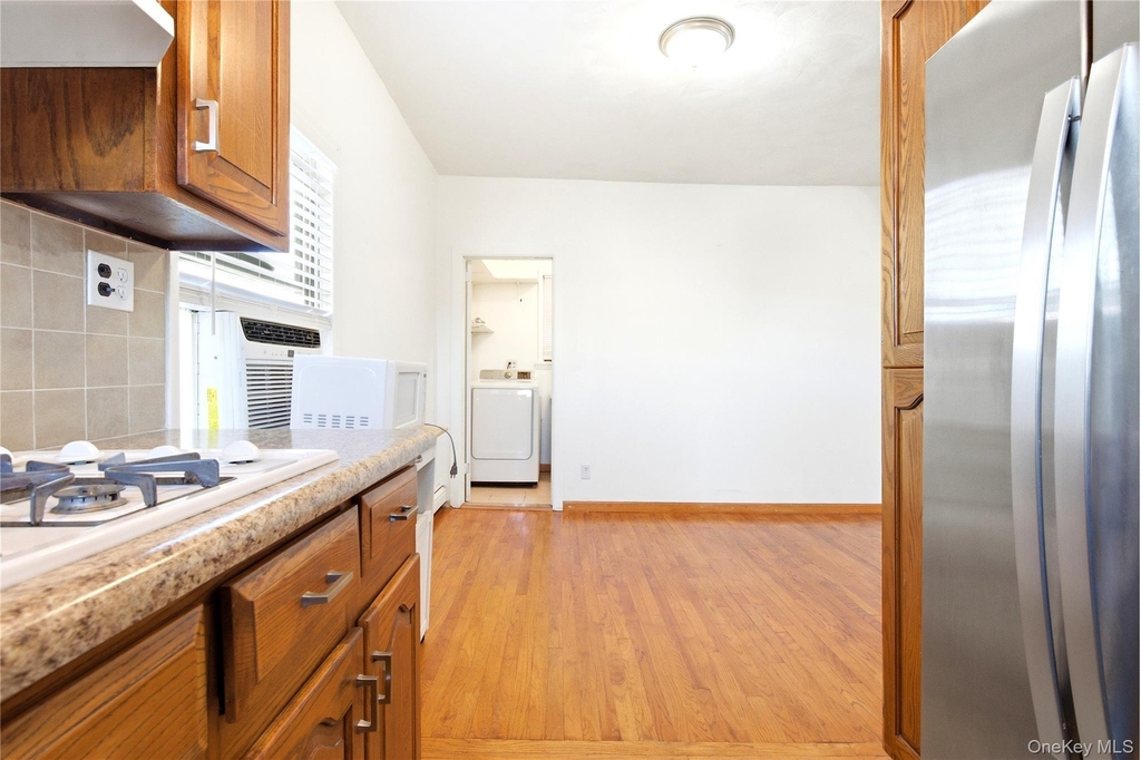 112 Walnut Street - Photo 9