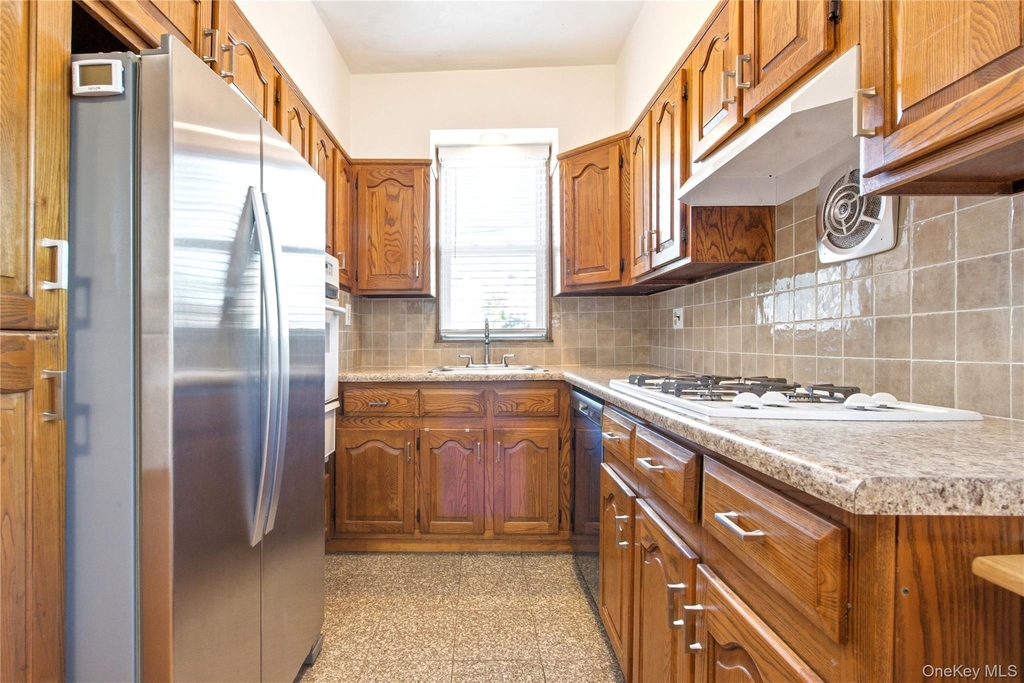 112 Walnut Street - Photo 7