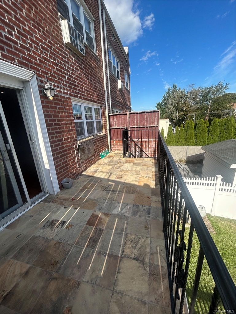 267-08 E Williston Avenue - Photo 13