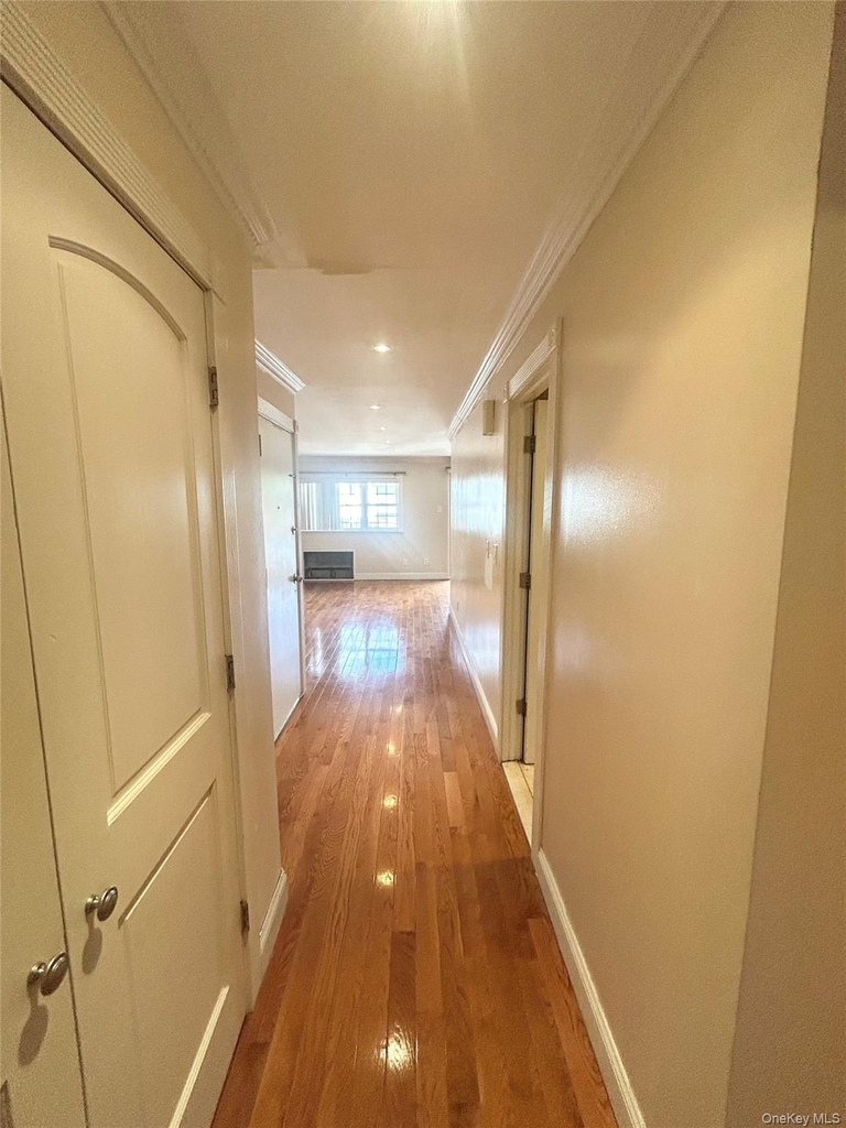 267-08 E Williston Avenue - Photo 9