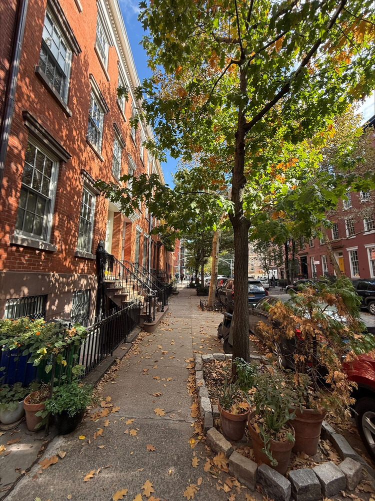 343 W 12th Street - Photo 8