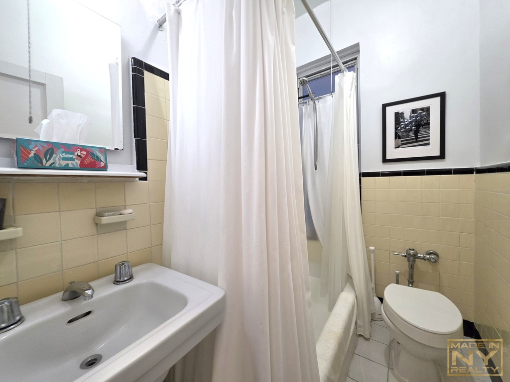 27 E 94th Street - Photo 4