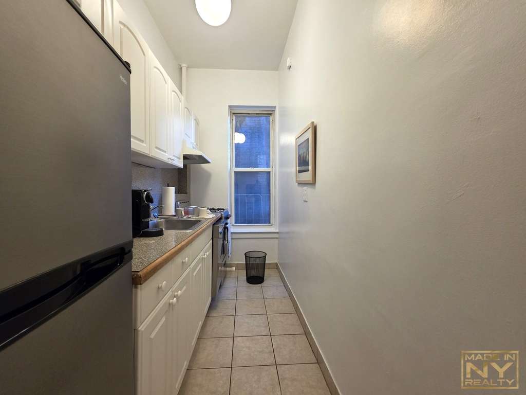27 E 94th Street - Photo 0