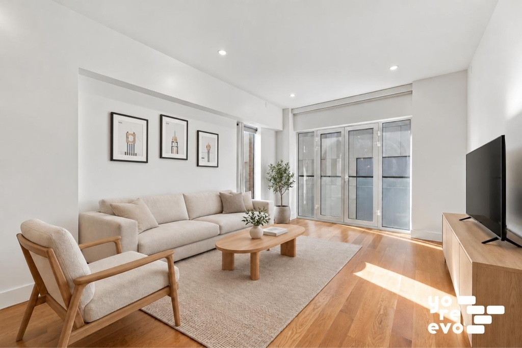 427 E 90th Street - Photo 0