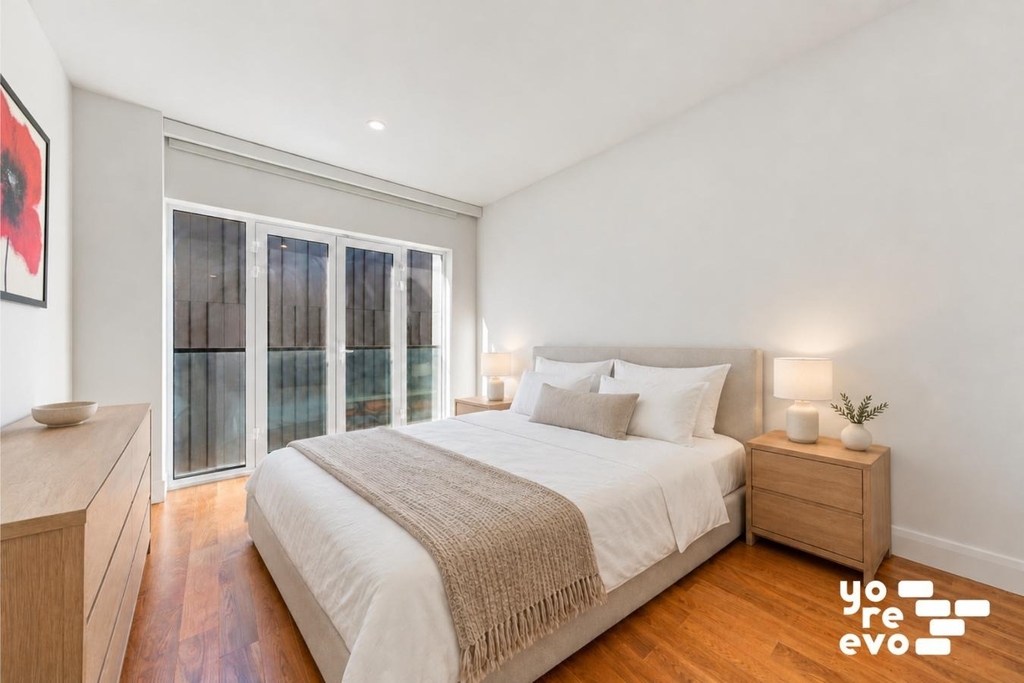 427 E 90th Street - Photo 3