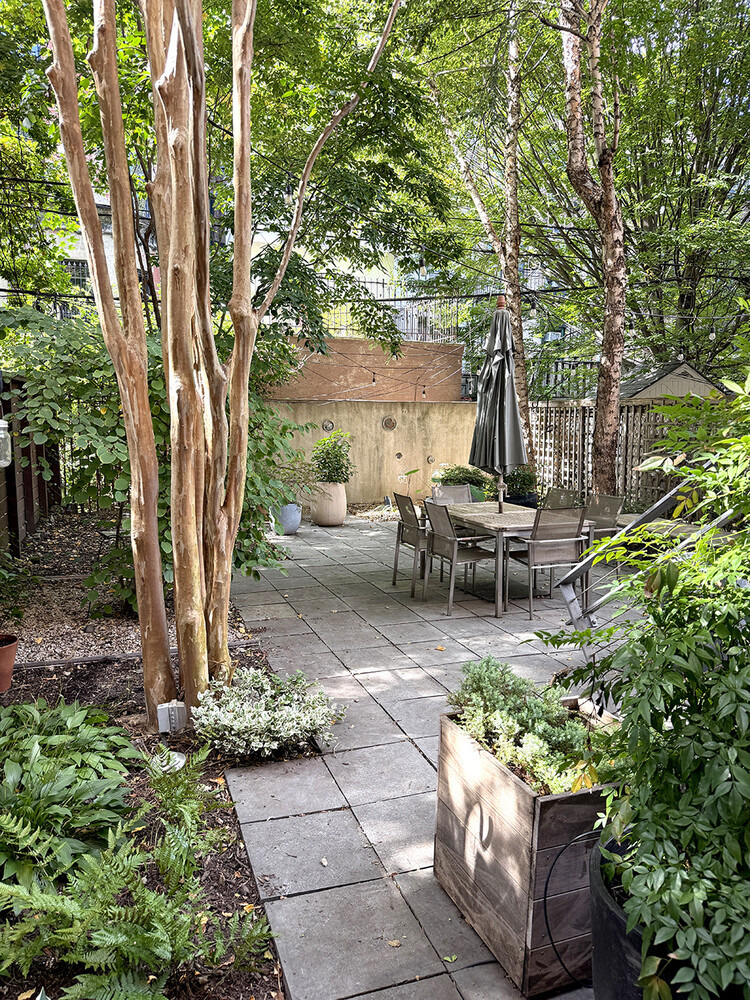 240 Carlton Avenue - Photo 15