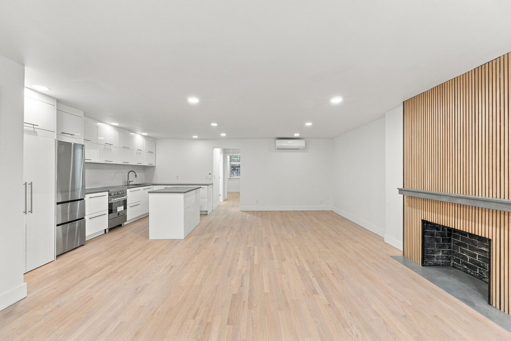 240 Carlton Avenue - Photo 3