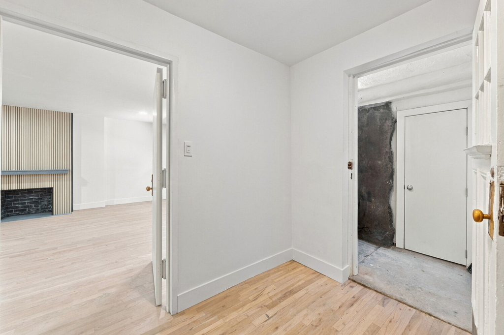 240 Carlton Avenue - Photo 13