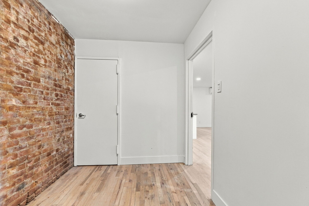 240 Carlton Avenue - Photo 12