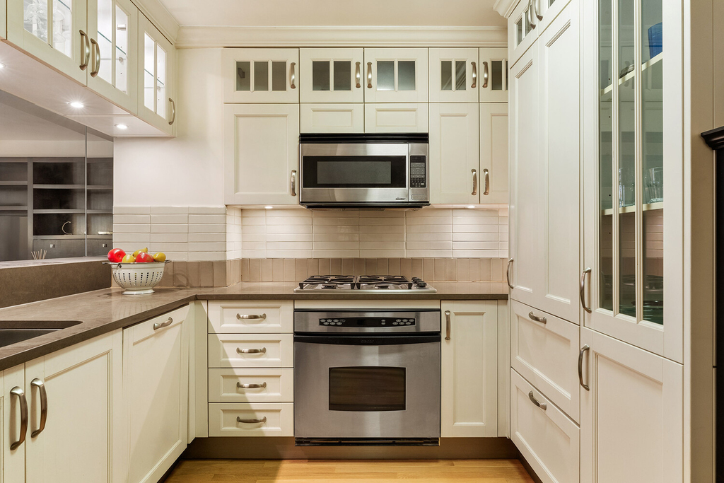 27 W 72nd Street - Photo 3
