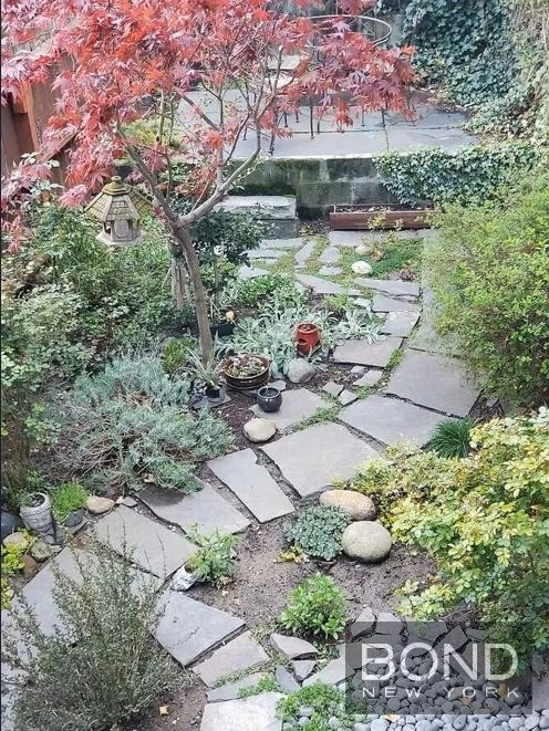 18 Herkimer Street - Photo 8