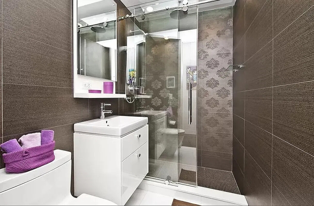 225 W 70th Street - Photo 2