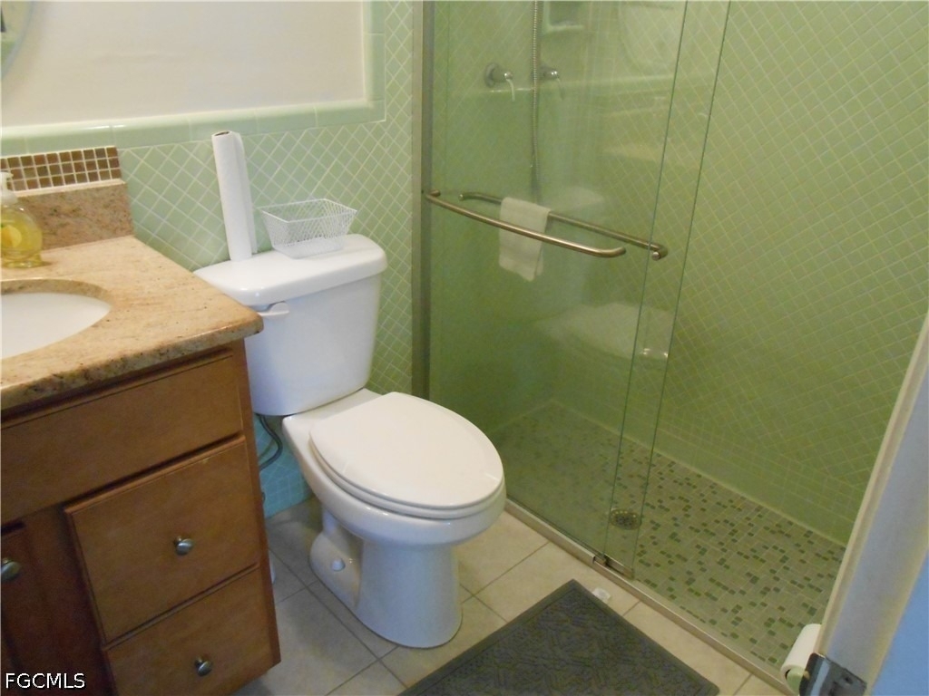 2320 Narcissus Court - Photo 11