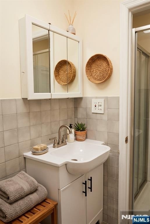 150 Engle - Photo 6