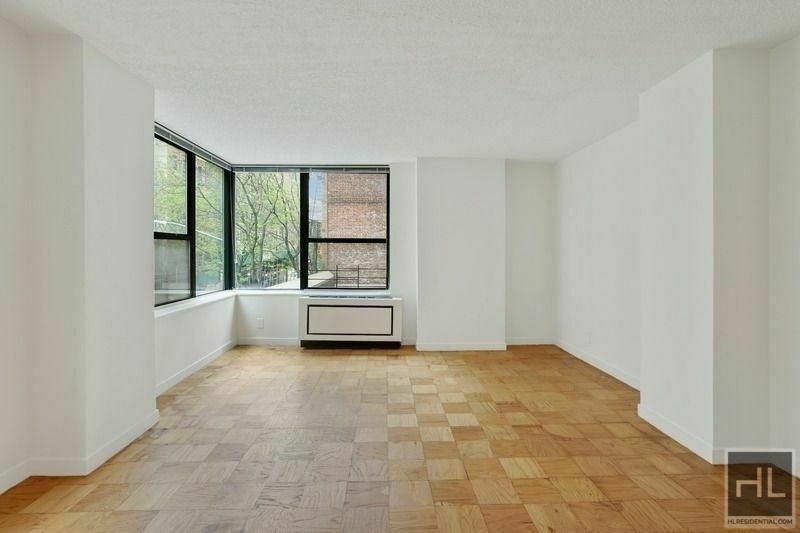 West 87th Street - Photo 1