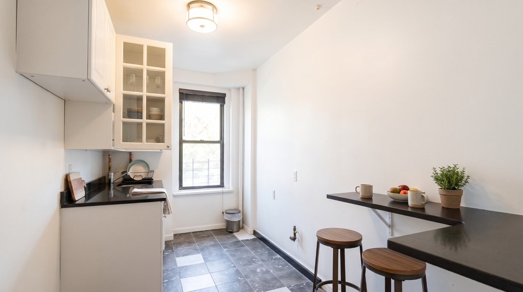 65 Ft Washington Avenue - Photo 7