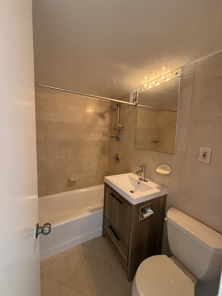 220 East 63rd Street - Photo 7