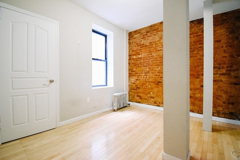 3139 Broadway - Photo 2