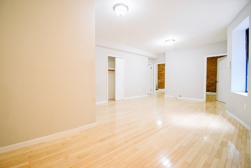 3139 Broadway - Photo 1