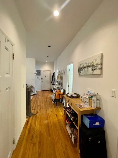 90th and lexington Avenue - Photo 11