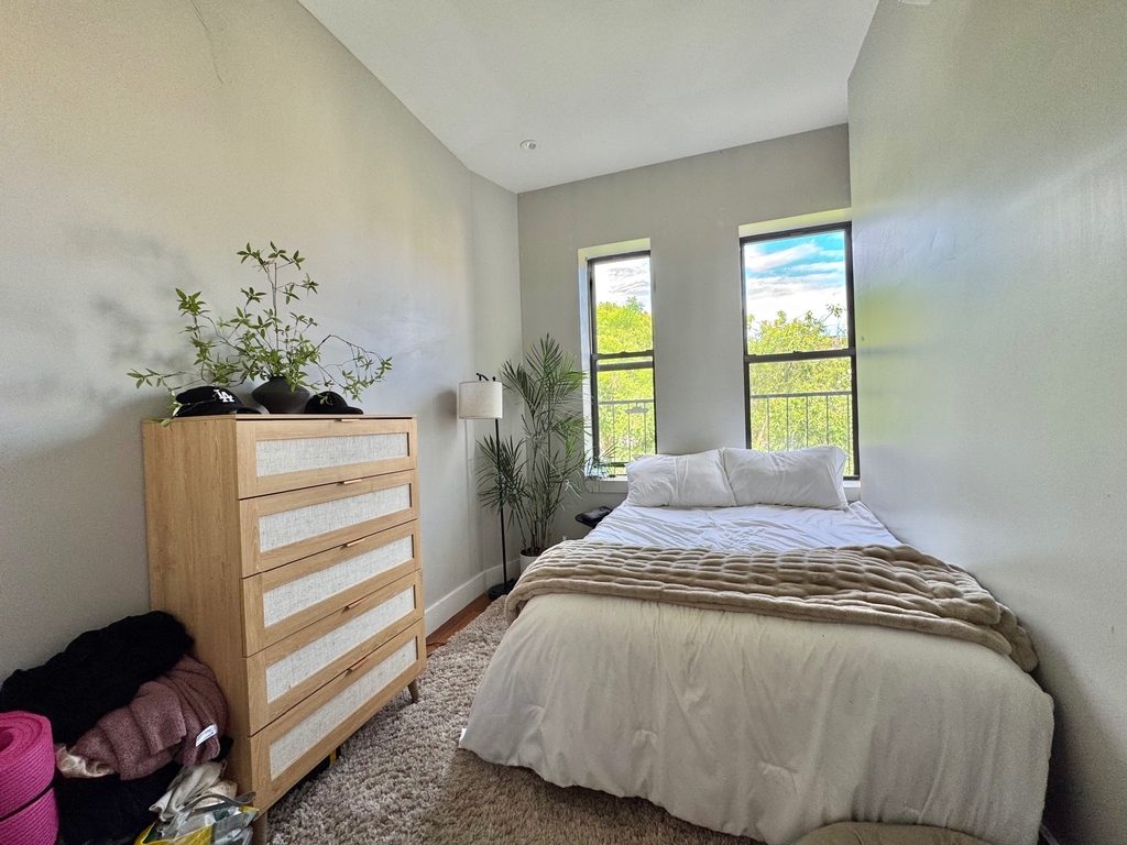 228 Kingsland Avenue - Photo 6