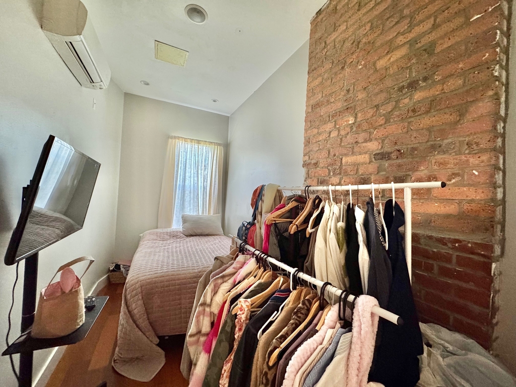 228 Kingsland Avenue - Photo 7