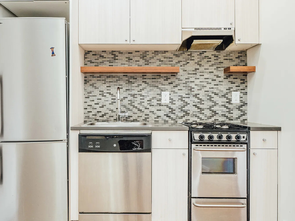 358 Palmetto Street - Photo 1