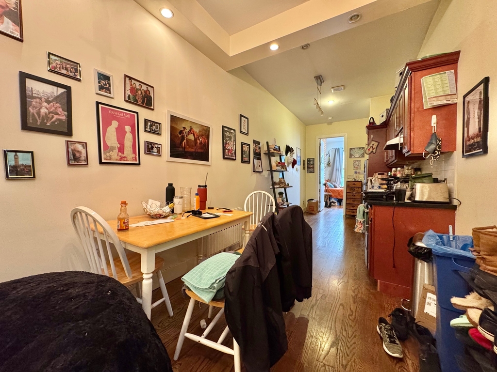 20 Wilson Avenue - Photo 2
