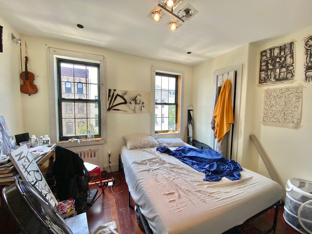 149 Wilson Avenue - Photo 2