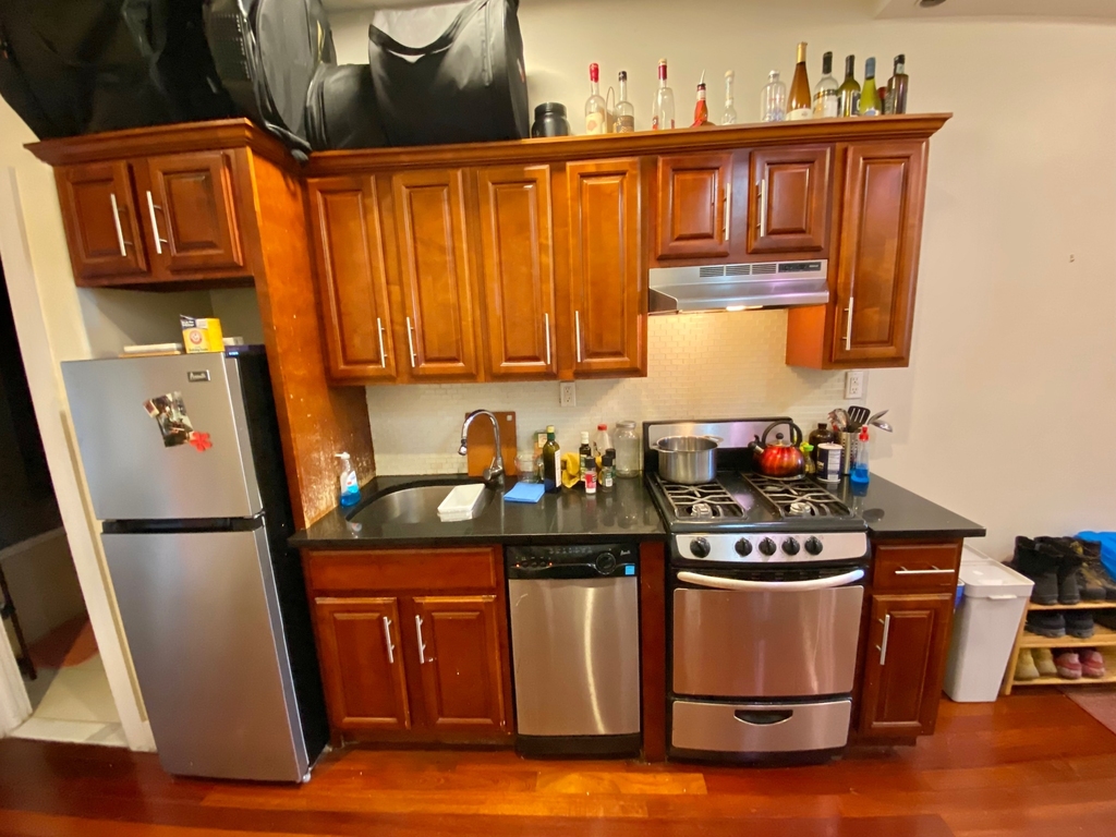 149 Wilson Avenue - Photo 3