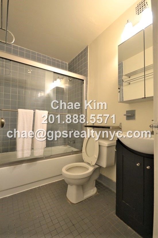 150 Manhattan Avenue - Photo 4