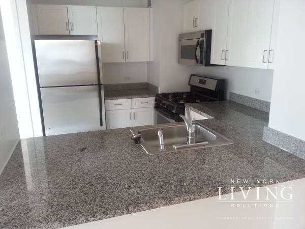 Tribeca, luxury 2 bedroom....NO FEE! - Photo 2