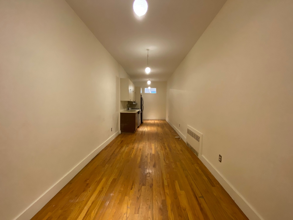 253 Stockholm Street - Photo 7