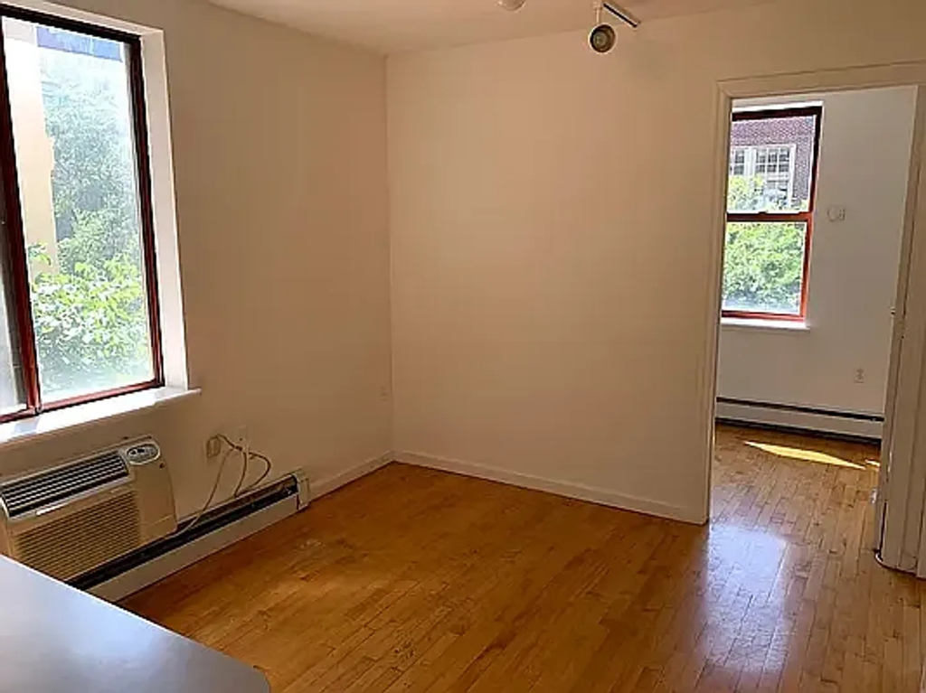 7th Street and ave B Flex 3br  - Photo 5