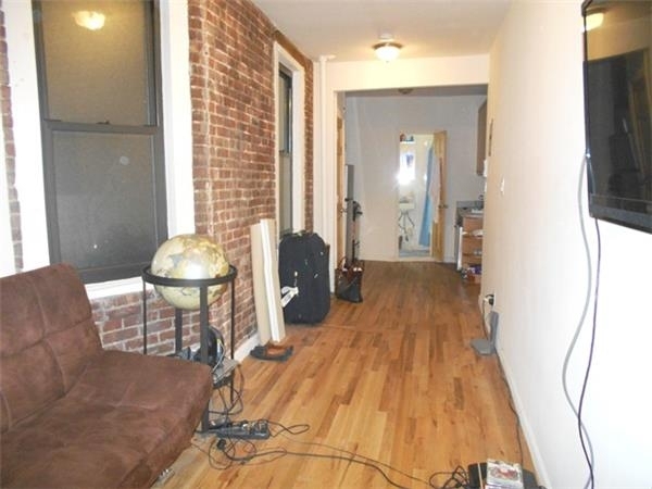 Hudson & W 10th - Photo 2
