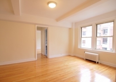 E 10th St & University Pl - Photo 8