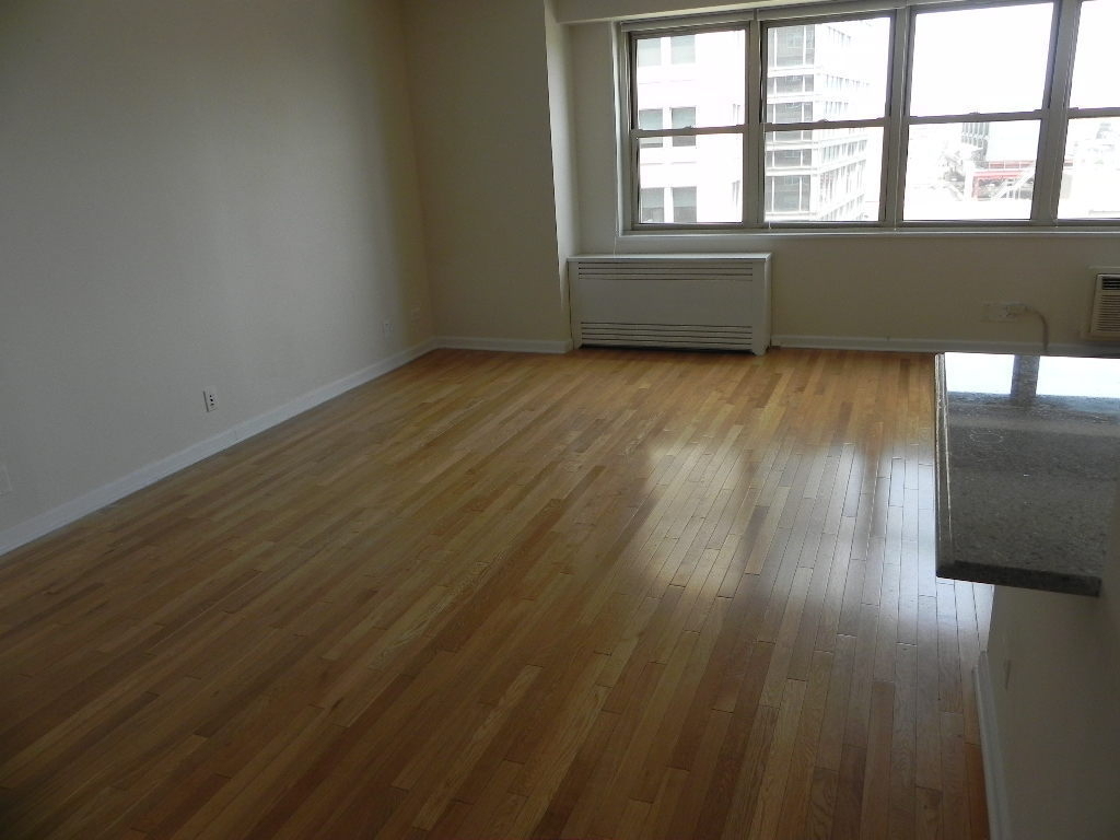 North Moore & Greenwich  - Photo 1