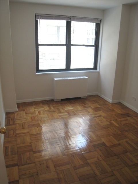 5th Ave & E 15th  - Photo 1