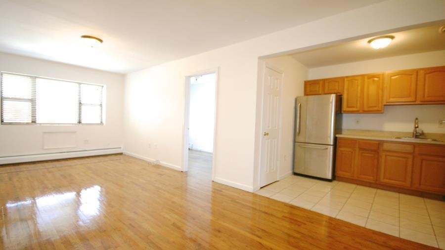 23 Stuyvesant Avenue - Photo 1