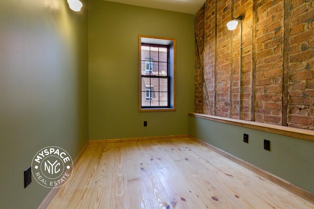 212 Starr Street - Photo 5
