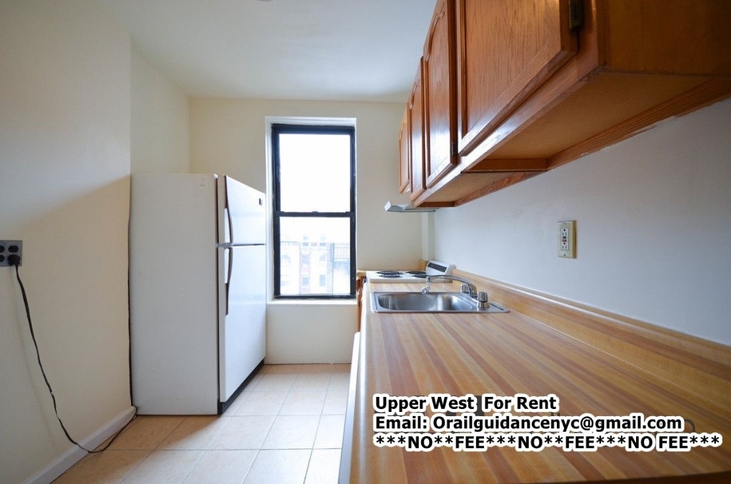 311 West 95th Street - Photo 5