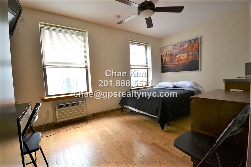 138 East 31st Street - Photo 0