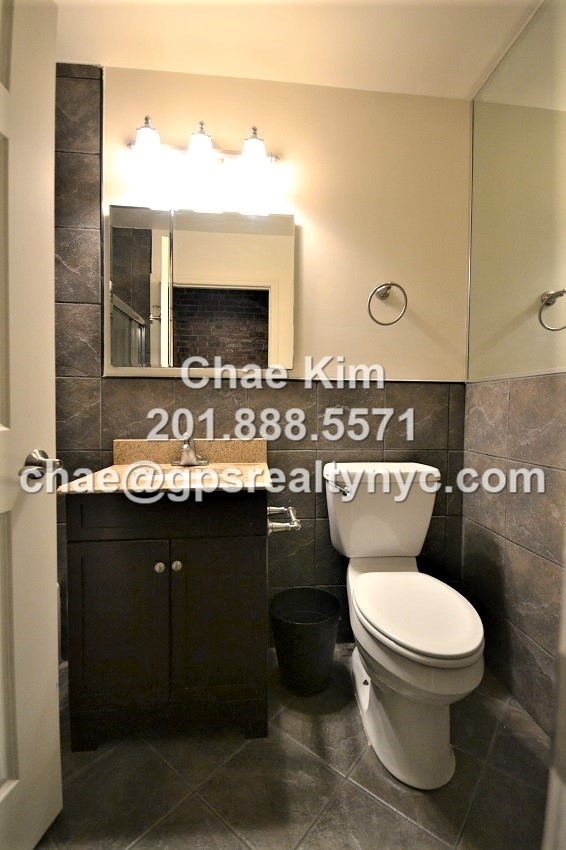 138 East 31st Street - Photo 3