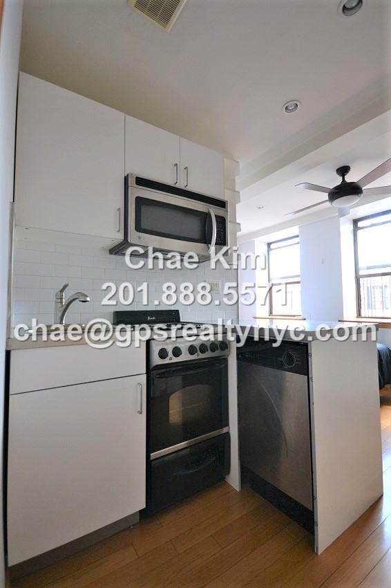 155 West 83rd Street - Photo 2