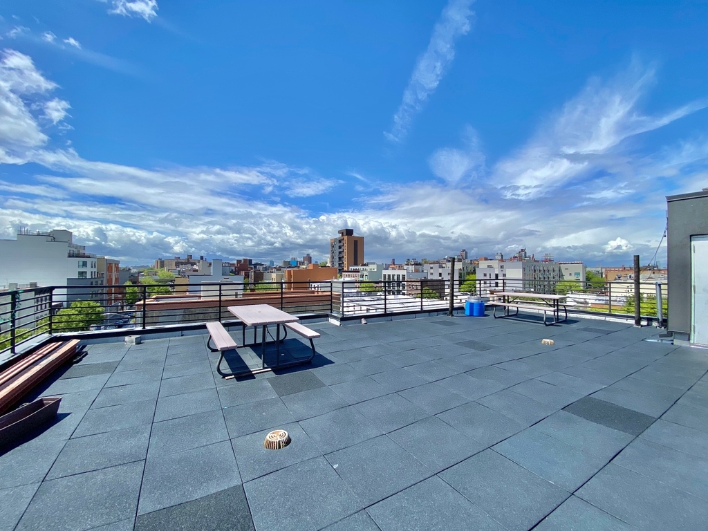162 Central Avenue - Photo 0