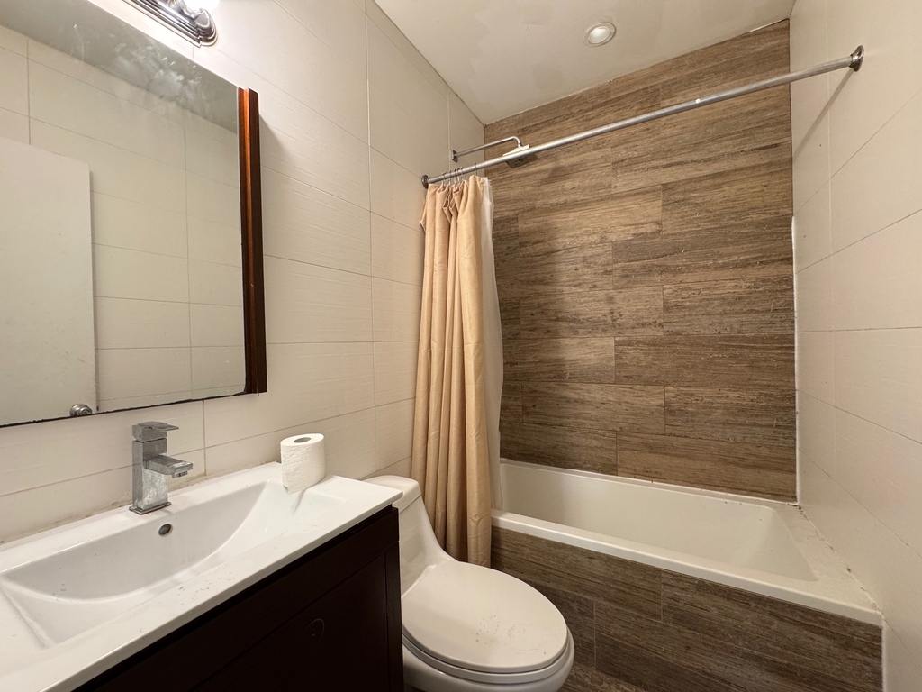 1350 Putnam Avenue - Photo 4