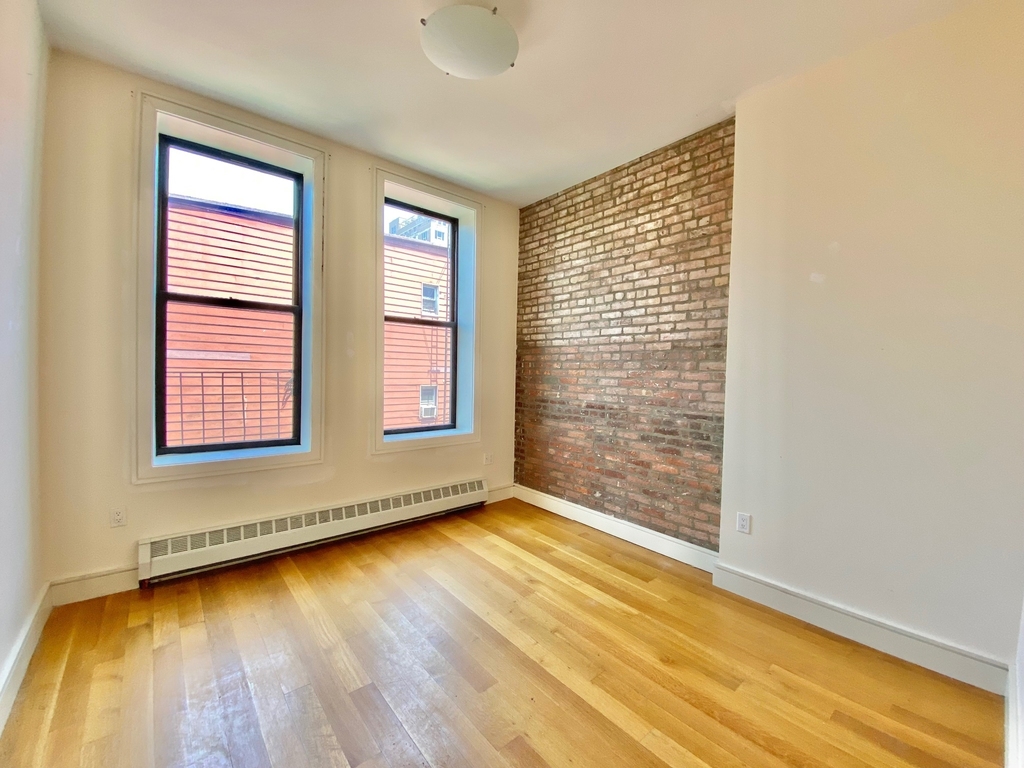 293 Irving Avenue - Photo 7